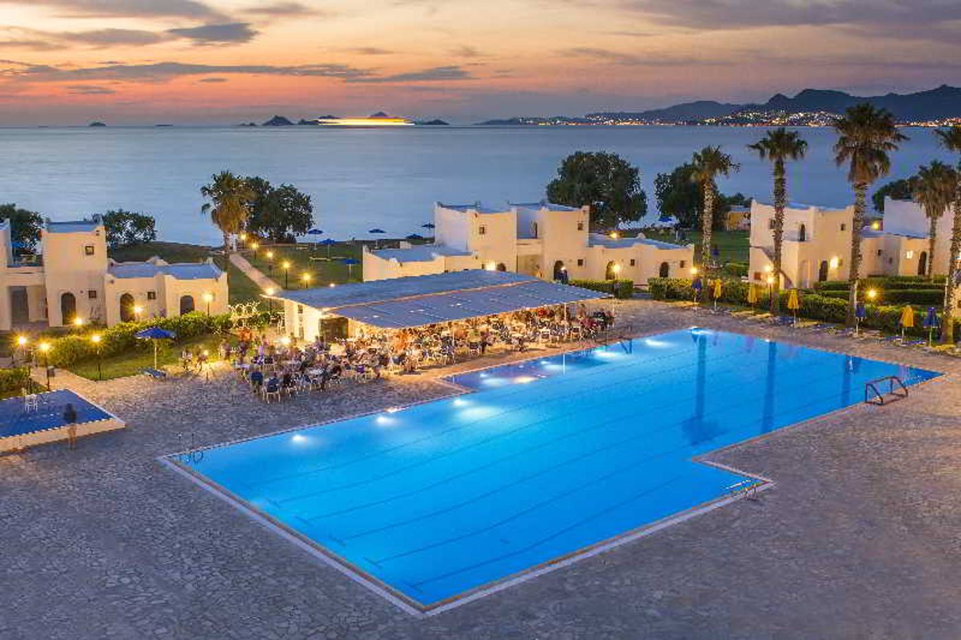 Aeolos-Beach-Pool-4