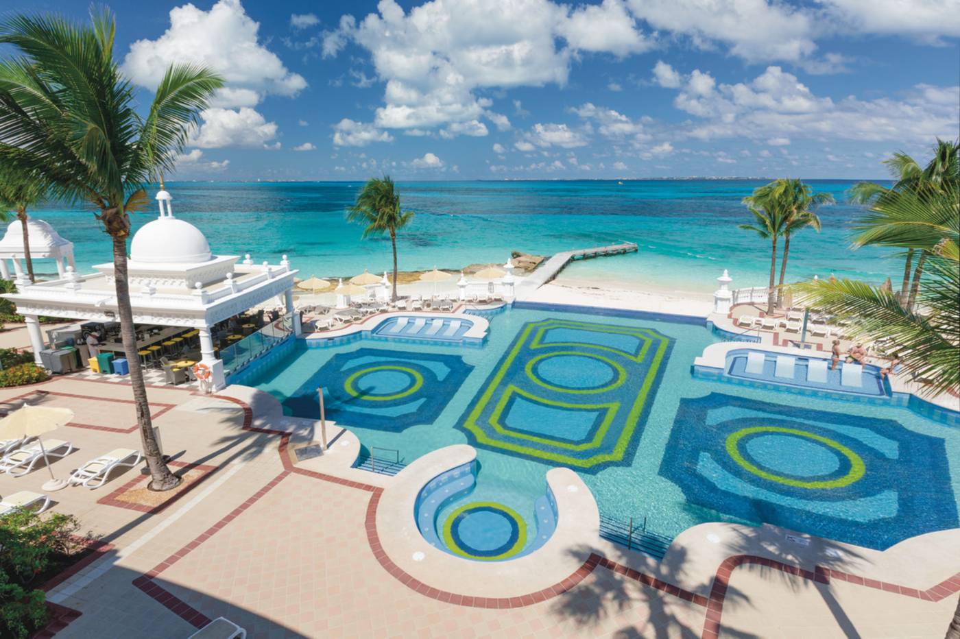 Riu-Palace-Las-Americas-All-Inclusive-Pool-12