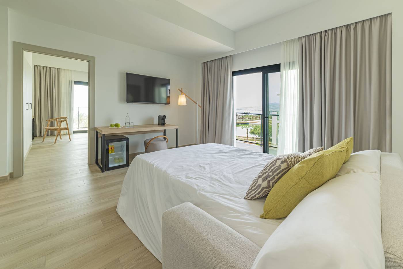 Cabogatamar-Garden-Room-18