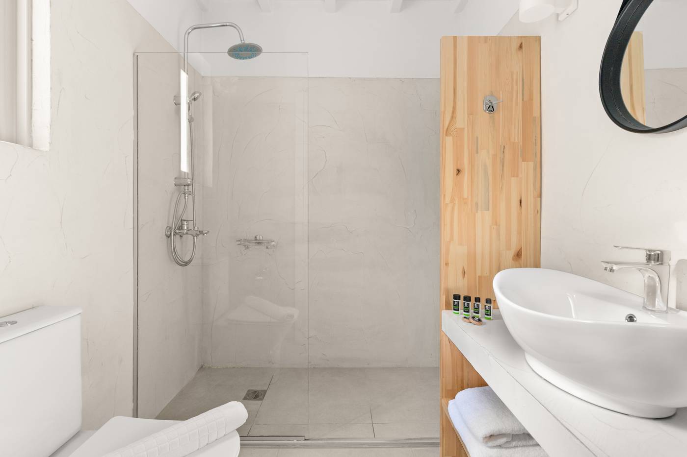 Penelope-Village-Room-43