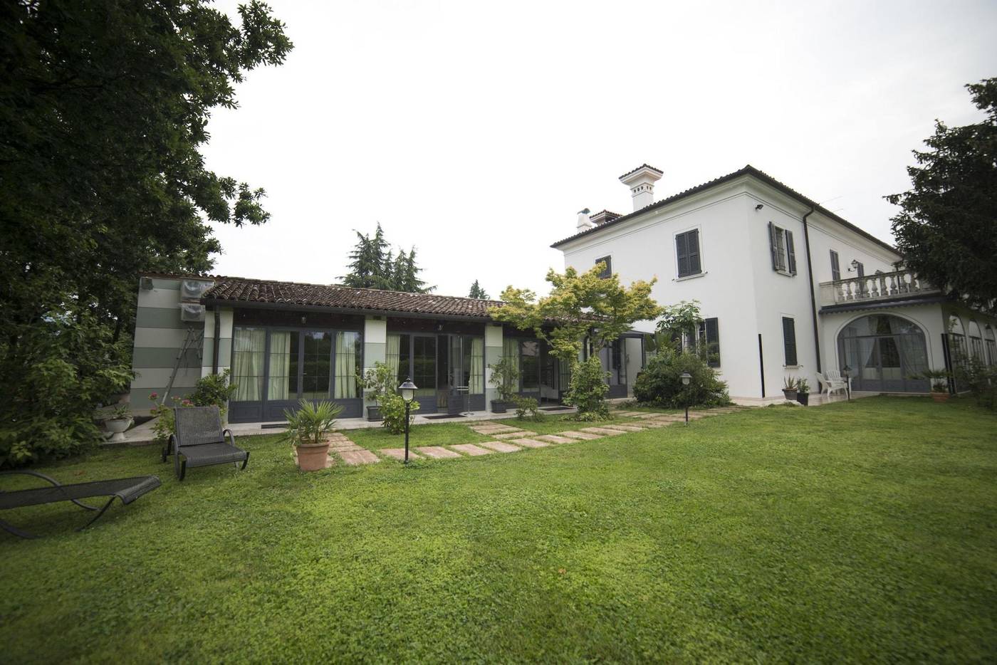 Villa Franca In Franciacorta-Italy-PASSIRANO-General view-3