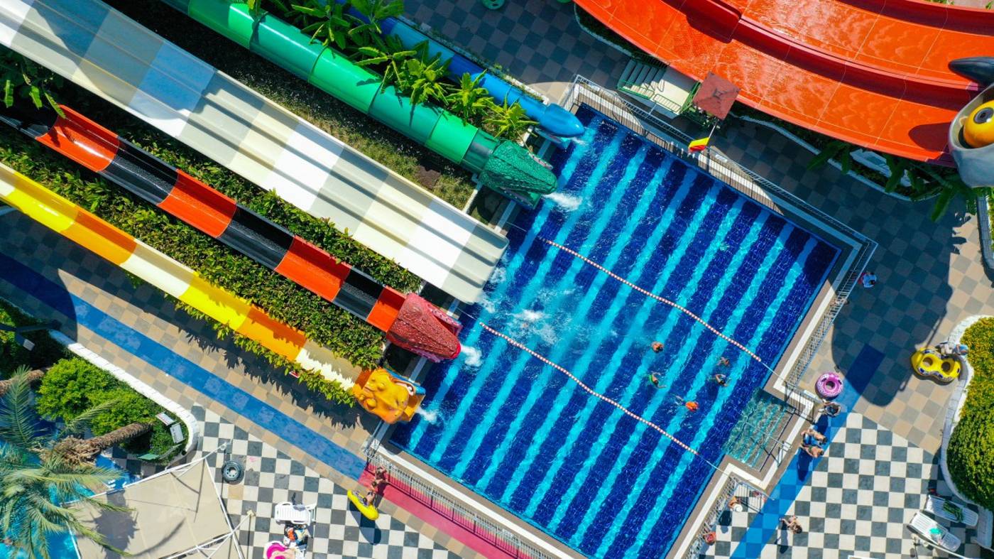 Crystal-Admiral-Resort-Pool-13