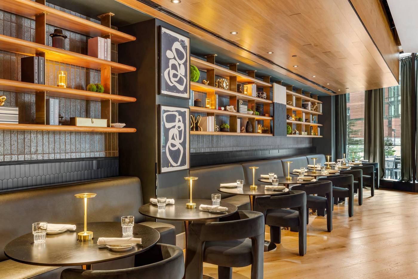 Cambria-Hotel-Boston-Downtown-South-Boston-Bar-47