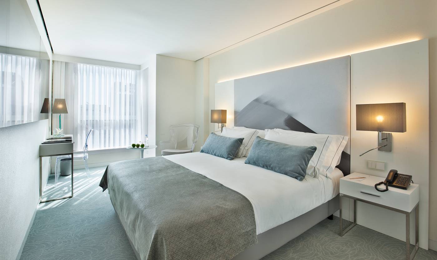 White-Lisboa-Room-13