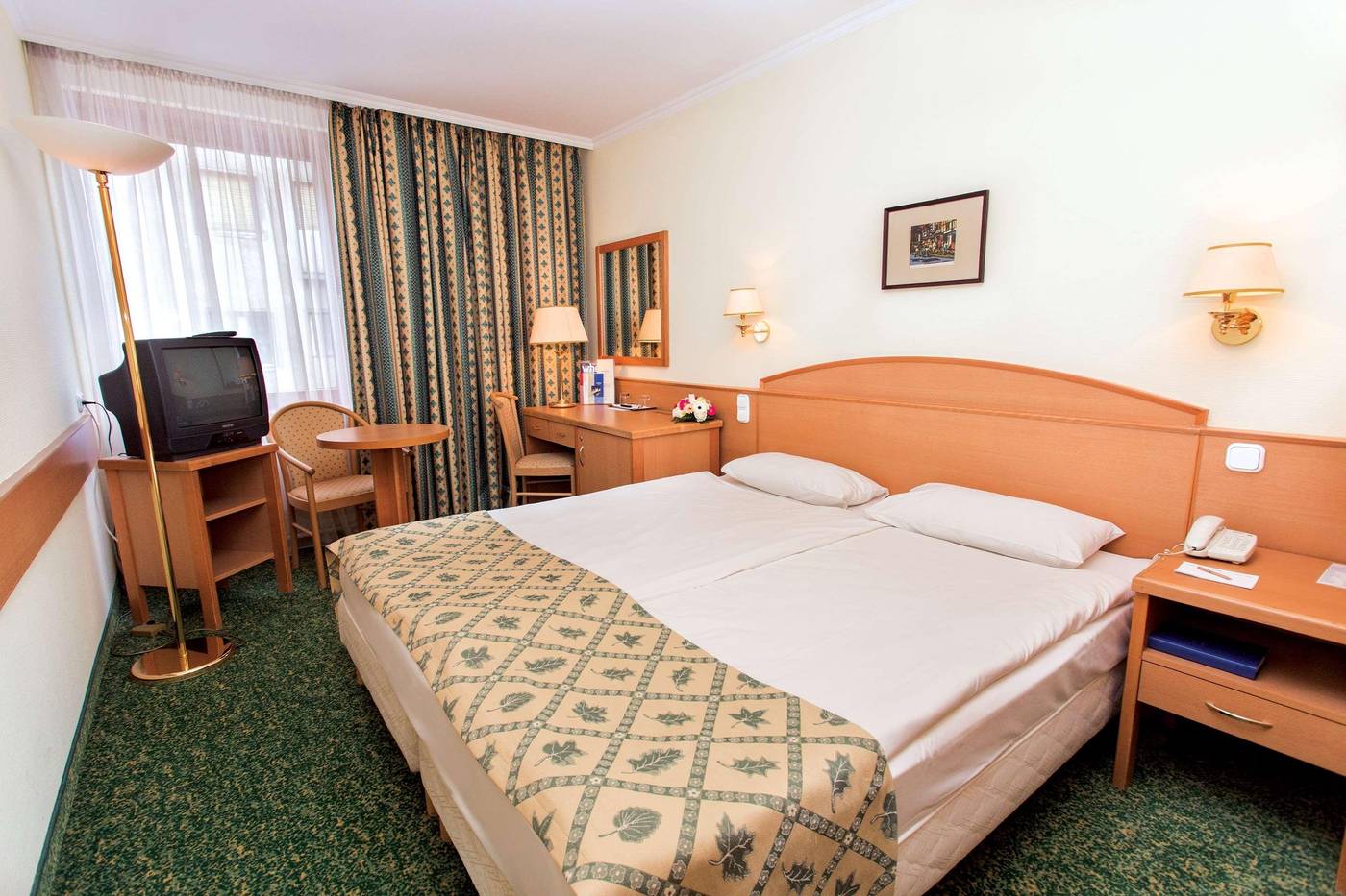 Hotel-Erzsebet-City-Center-Room-10