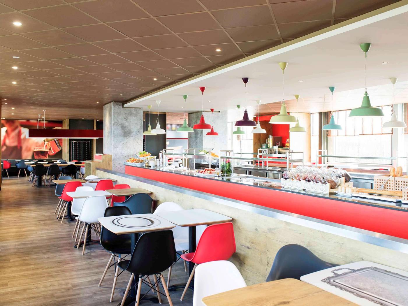 ibis-Schiphol-Amsterdam-Airport-Restaurant-50