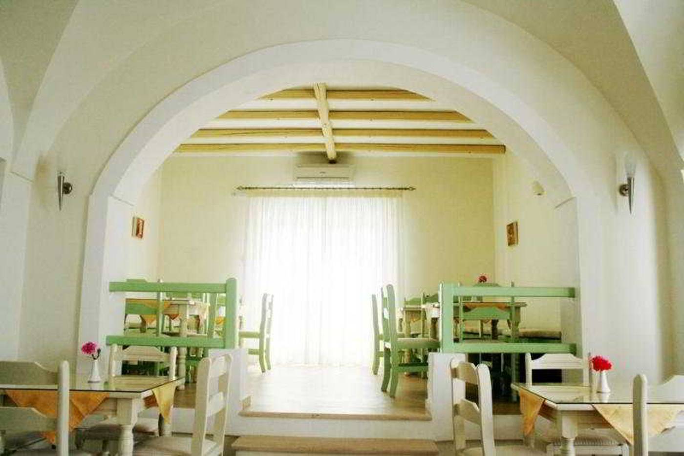 Nissos-Thira-Restaurant-50