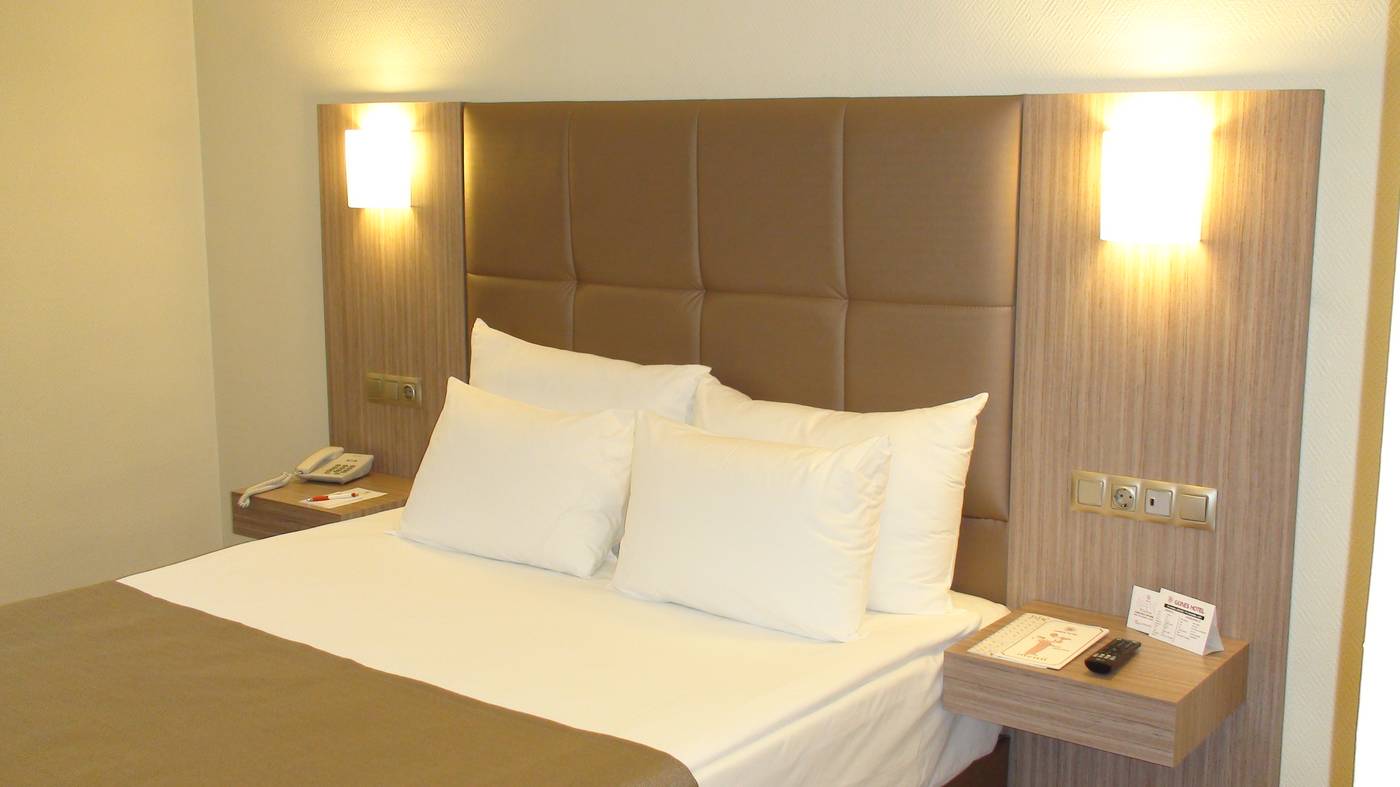Gunes-Hotel-Merter-Room-24