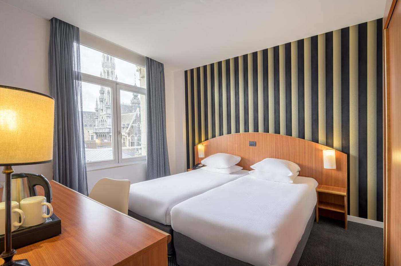 Aris-Grand-Place-Room-6
