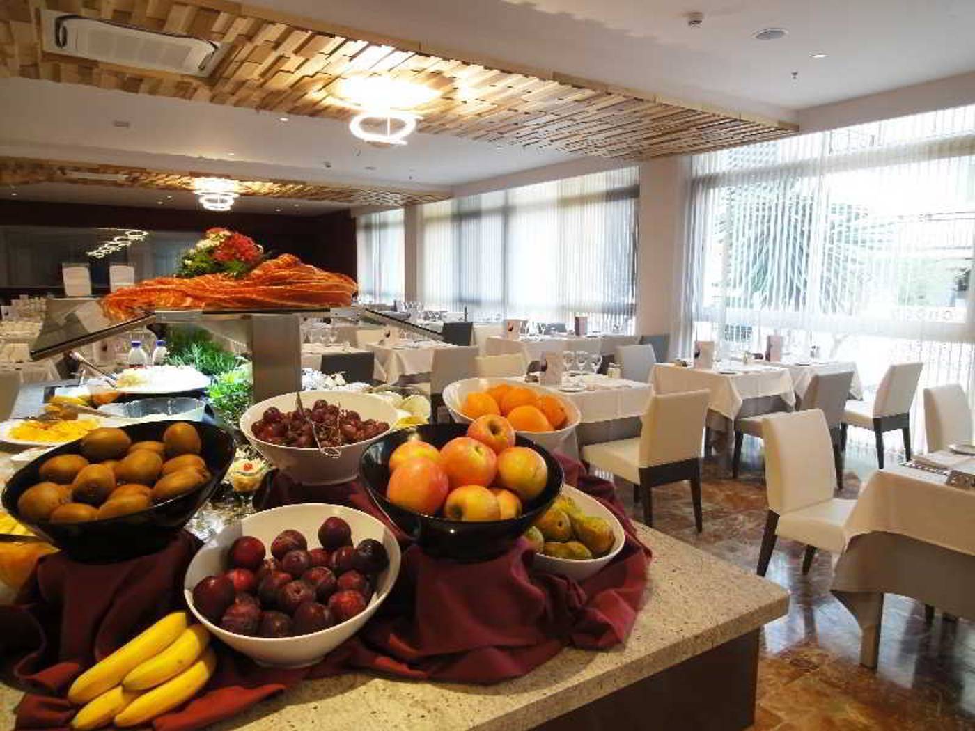 Angela-Restaurant-26