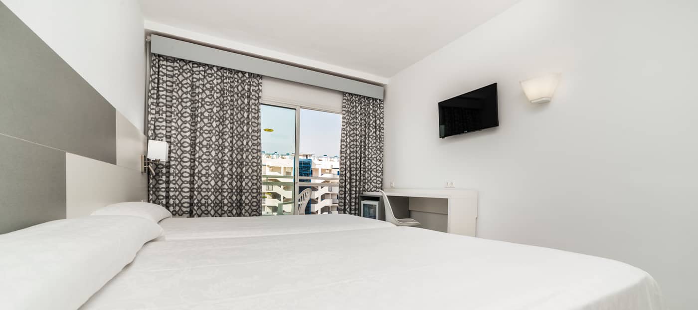 Los-Patos-Park-Room-19