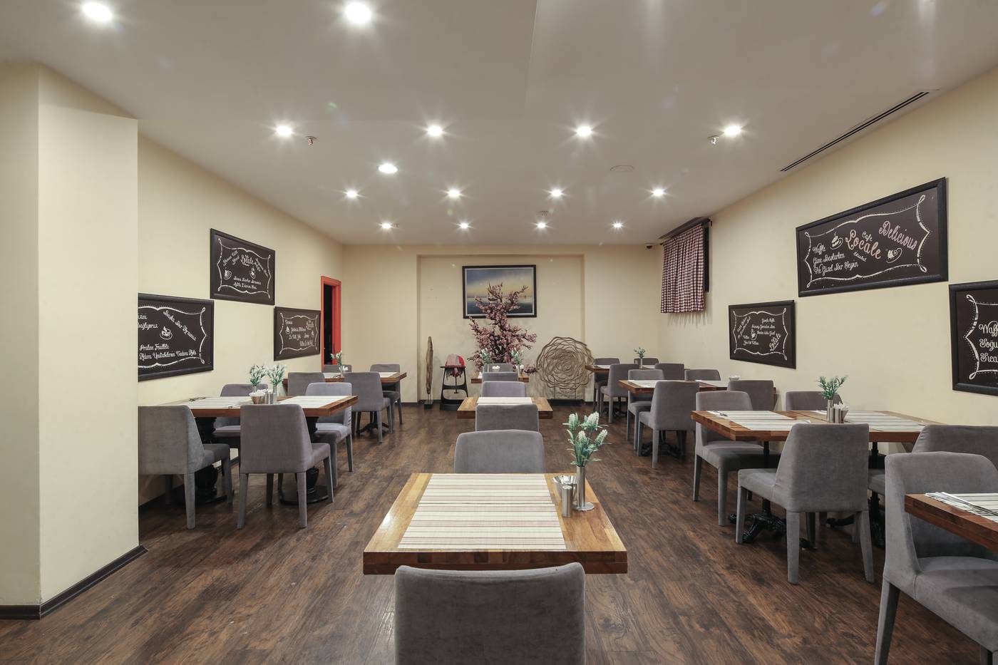 The-Gate-30-Suites-Hotel-Restaurant-36