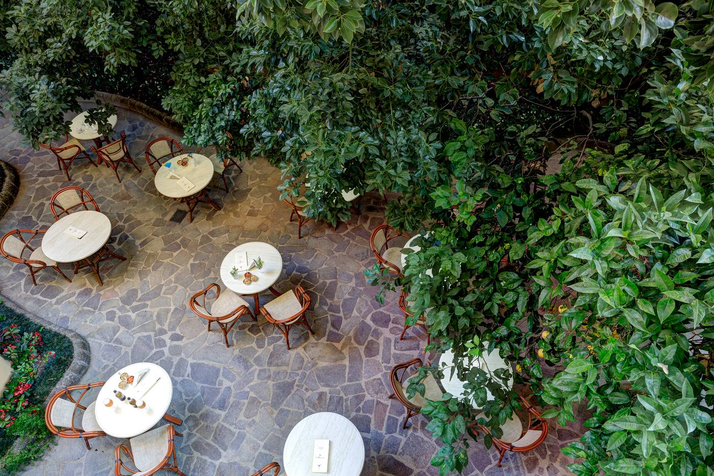 Grand-Hotel-de-la-Ville-Room-18