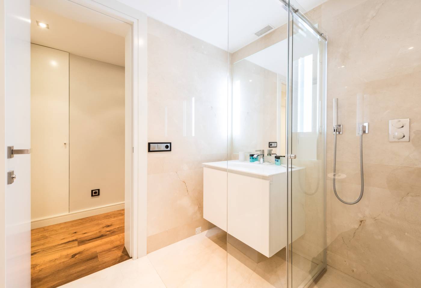 Gran-Via-Centric-II-Room-30