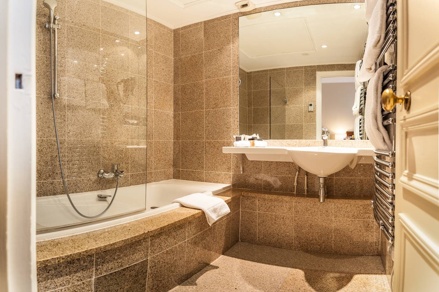 Saint-James-Albany-Paris-Hotel-Spa-Room-48