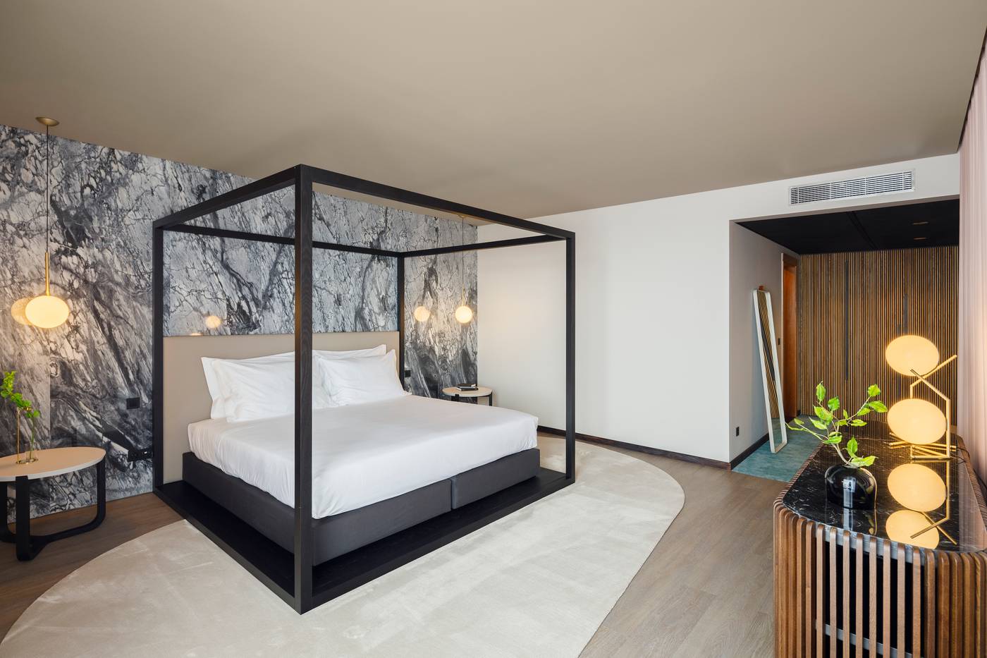 Azoris-Royal-Garden-Leisure---Conference-Hotel-Room-20