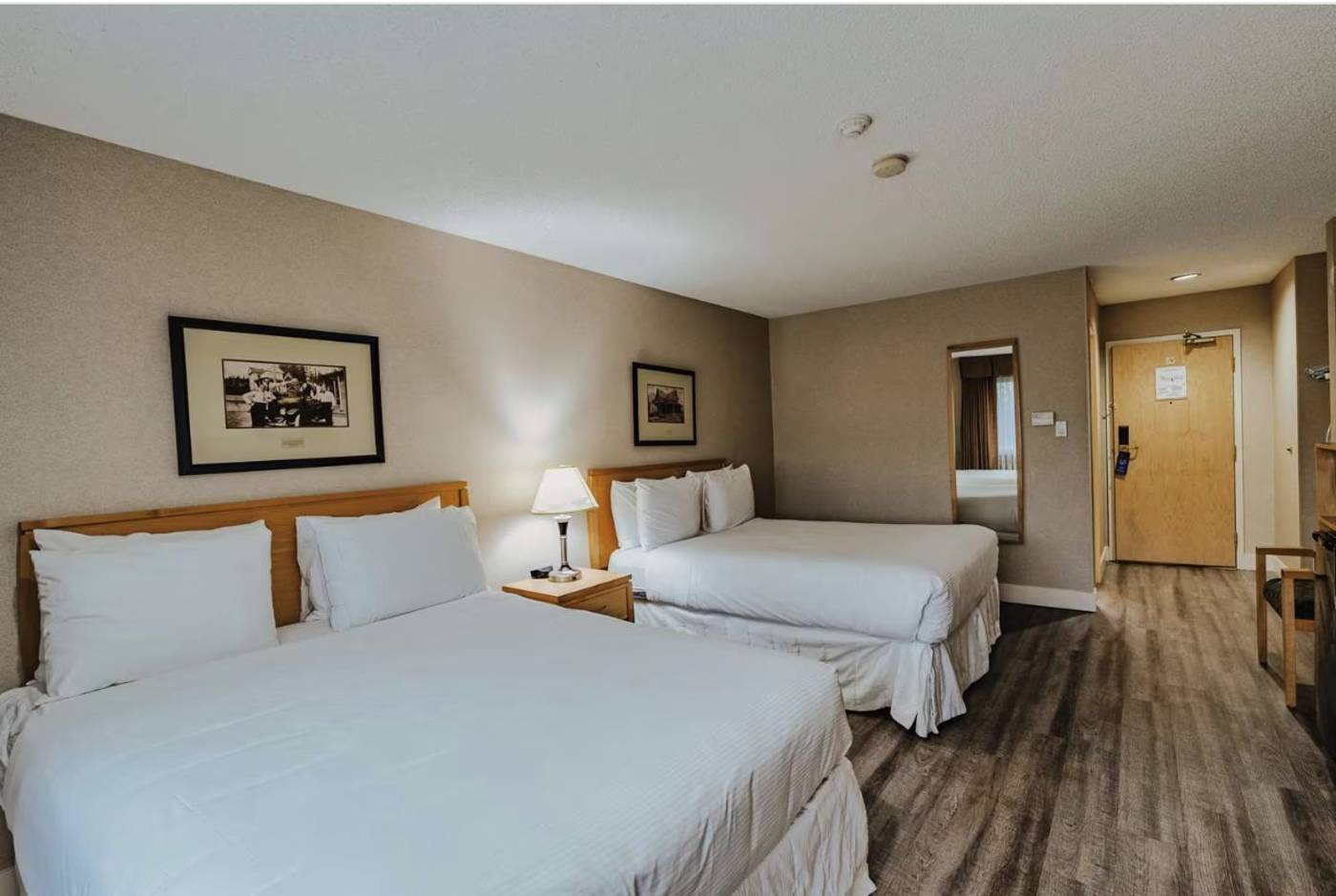 SureStay Plus Hotel by Best Western Coquitlam-Canada-COQUITLAM (VANCOUVER AREA)-Room-9