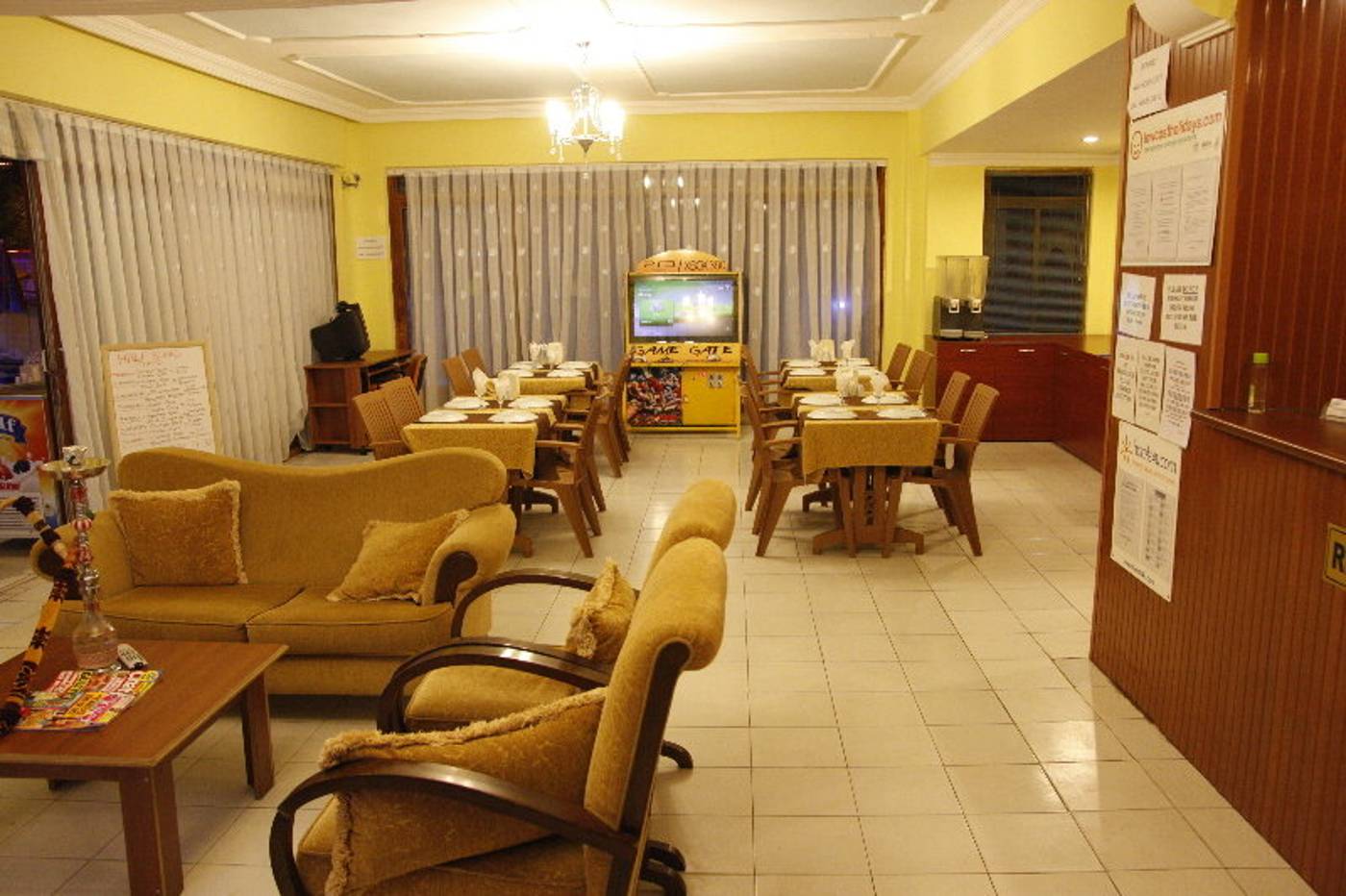 Swans-1-Hotel-Lobby-13