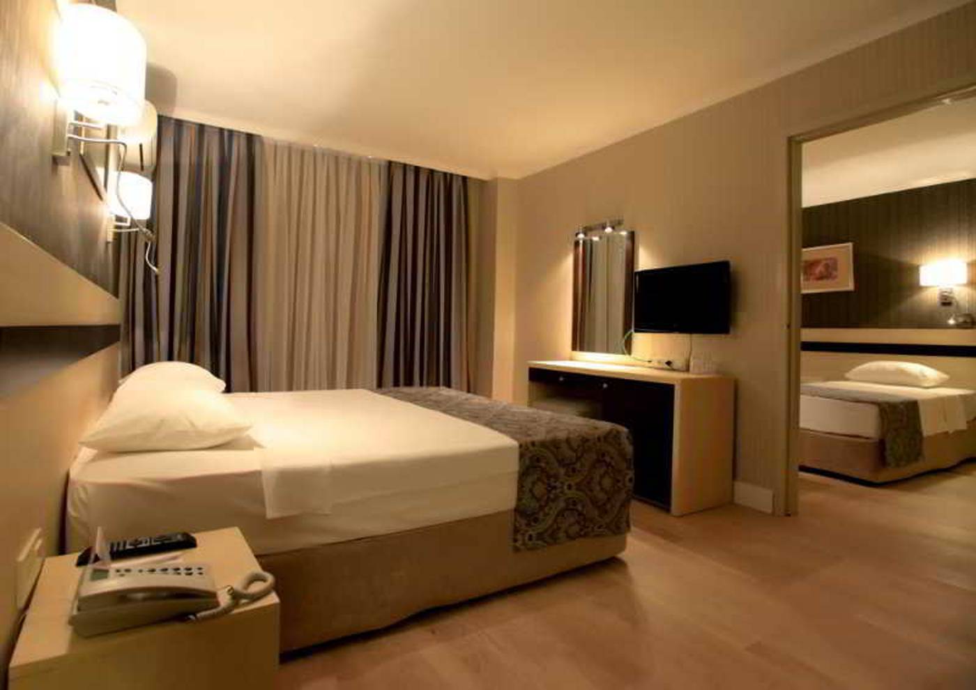 Taksim-International-Obakoy-Hotel-Room-16