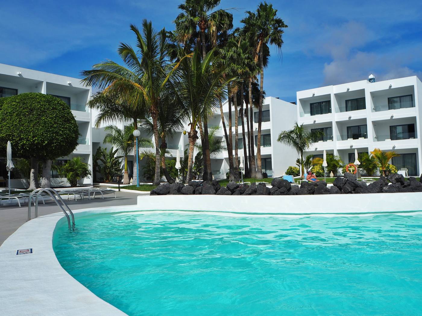 Oasis-Lanz-Beach-Mate-Pool-1