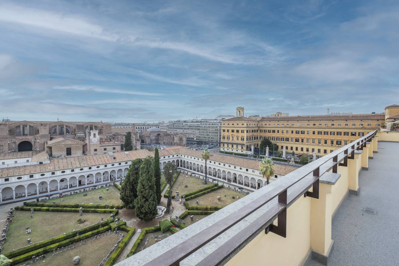 Camplus-Hotel-Roma-Centro-Terrace-1