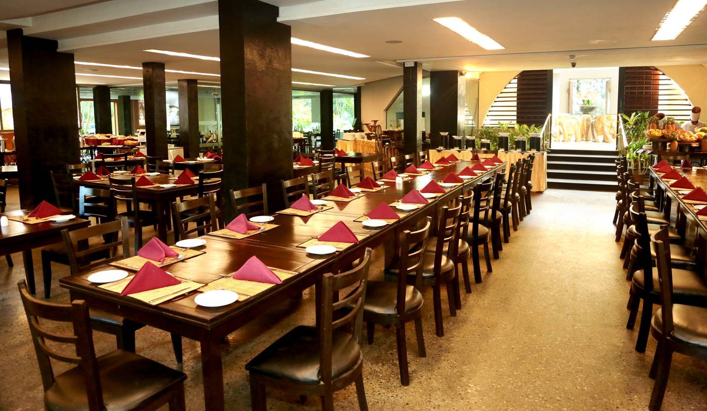 Grand-Udawalawe-Safari-Resort-Restaurant-24