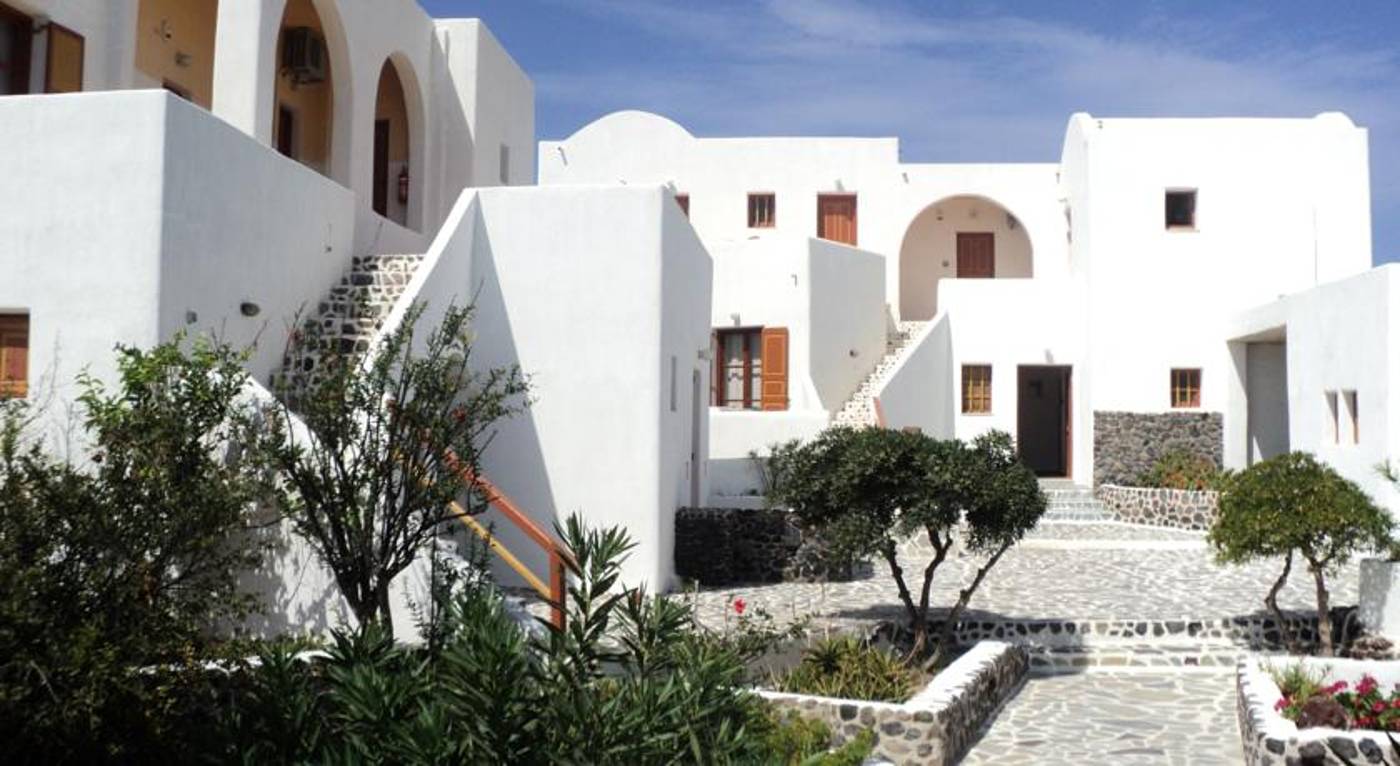 Adamastos Hotel in Santorini, Greece