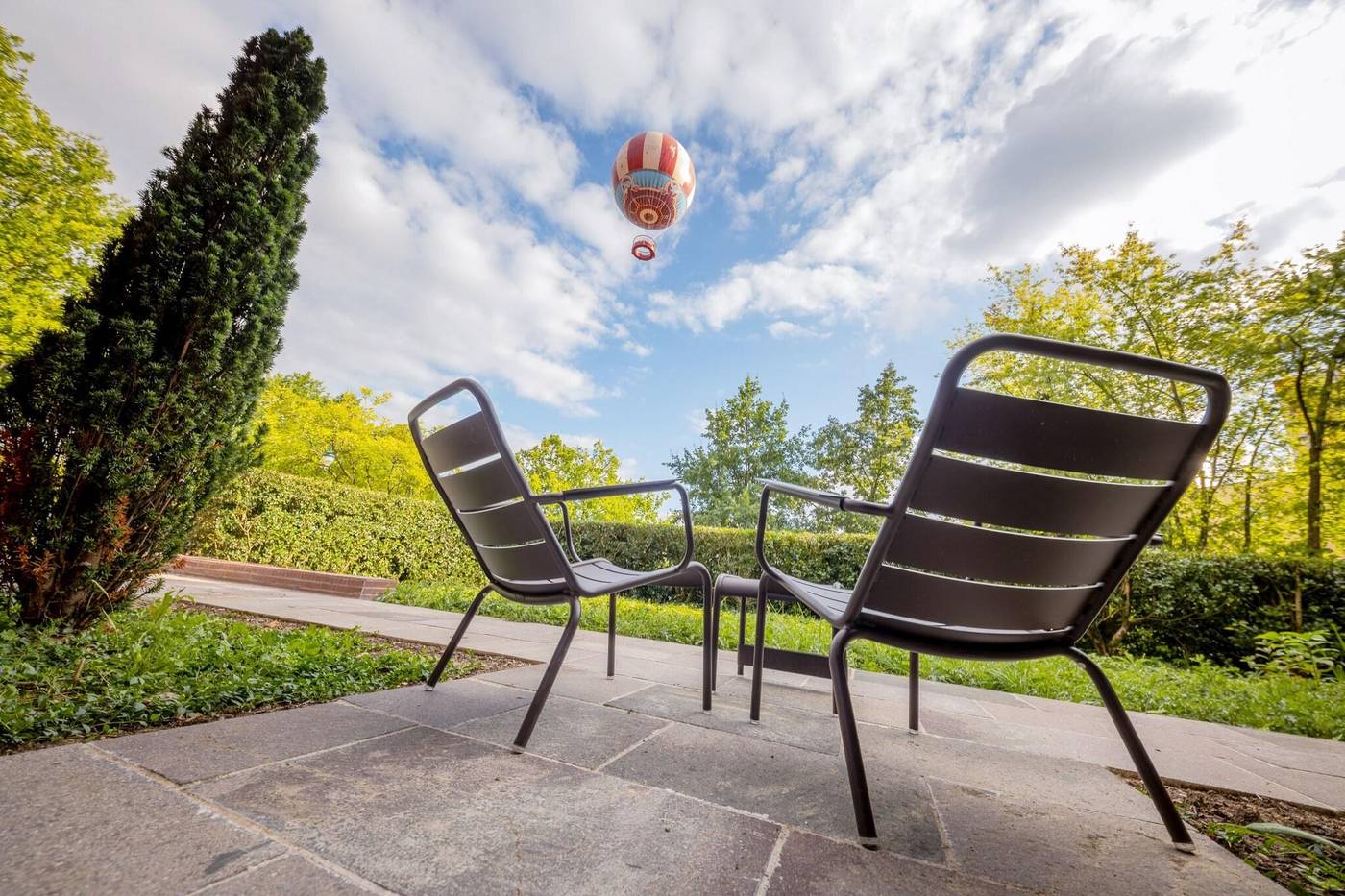 Disney-s-Hotel-New-York-Terrace-16