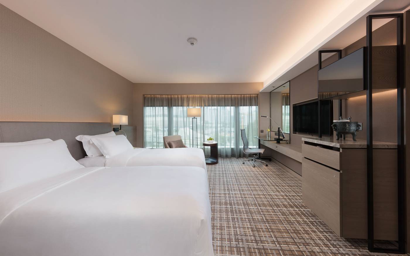 New-World-Millennium-Hong-Kong-Hotel-Room-29