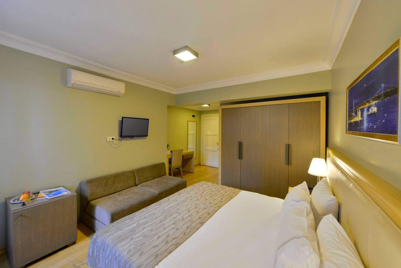 Agora-Life-Hotel-Room-20