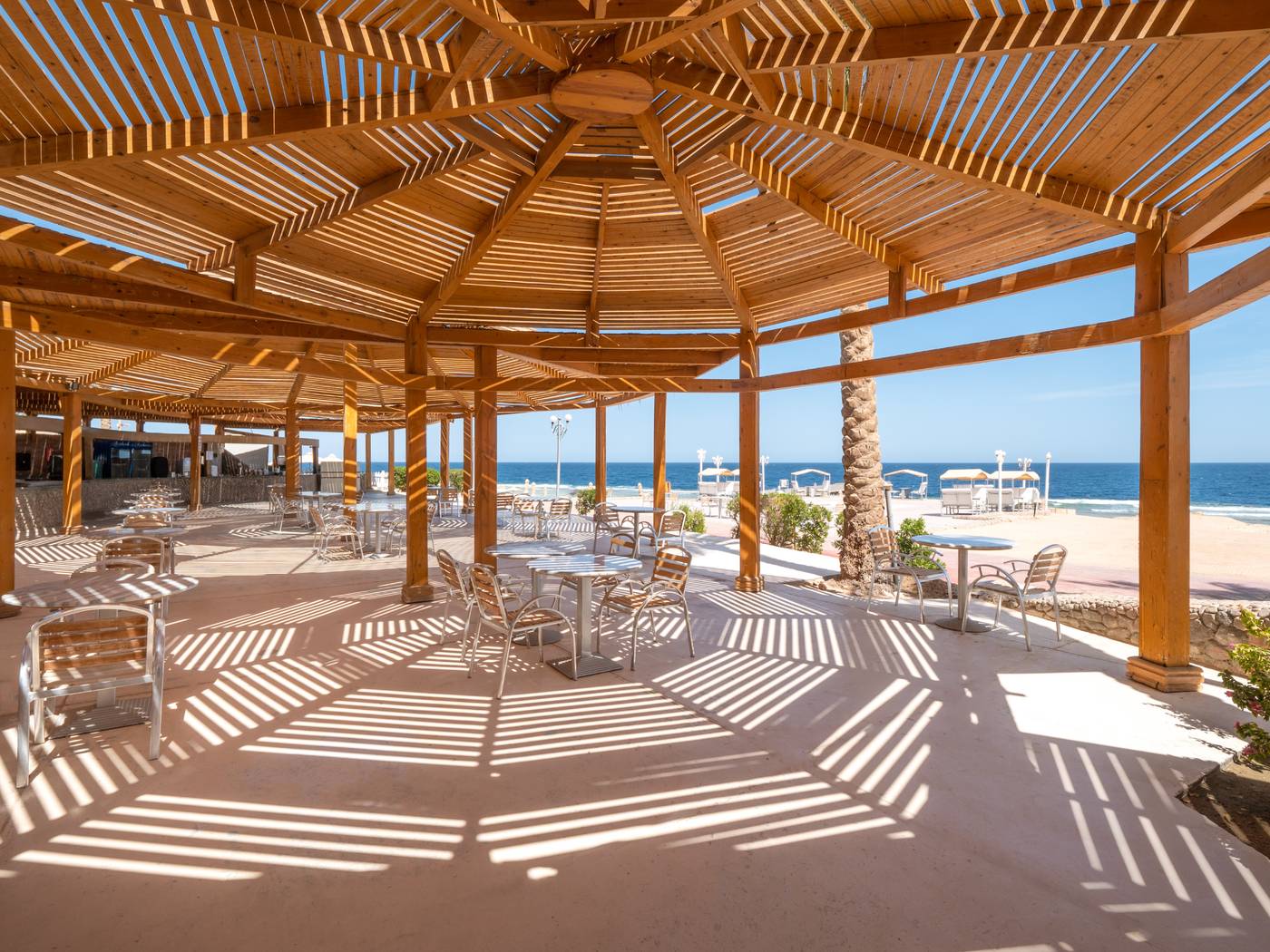 Serenity-Makadi-Beach-Bar-63