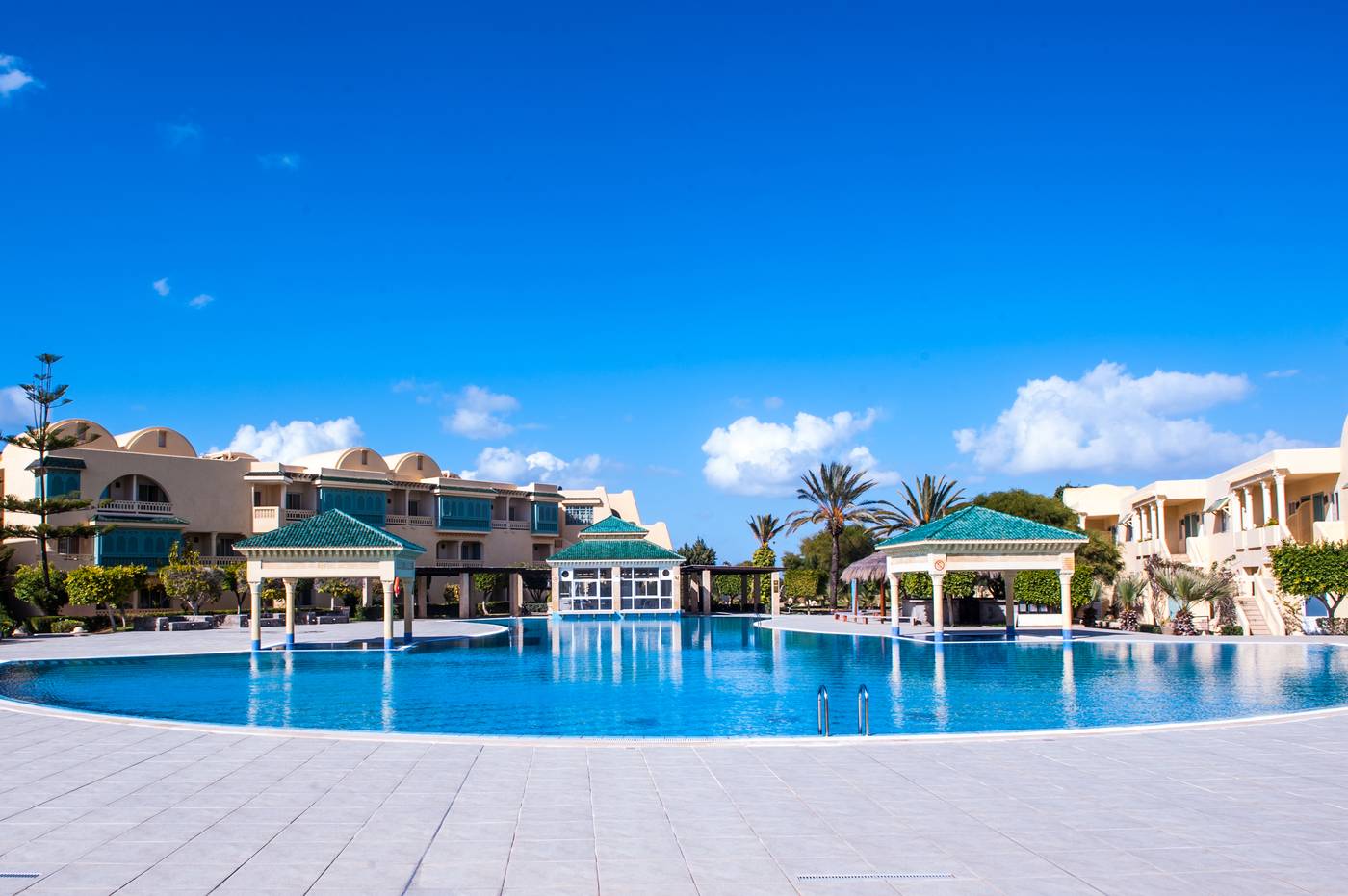 Carthage-Thalasso-Resort-Pool-1