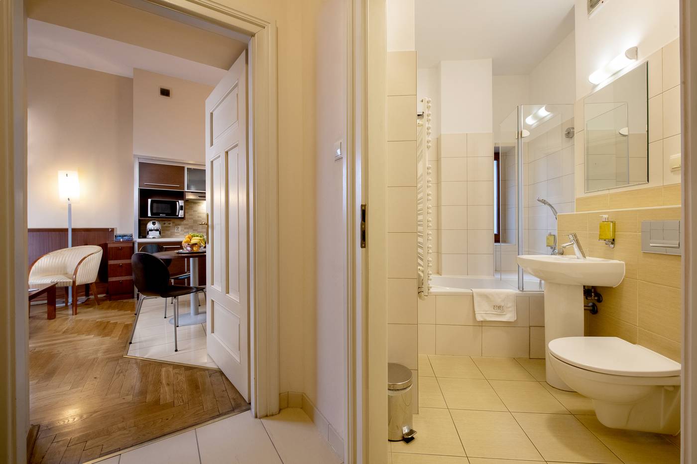 Red-Brick-Apartments-Room-21