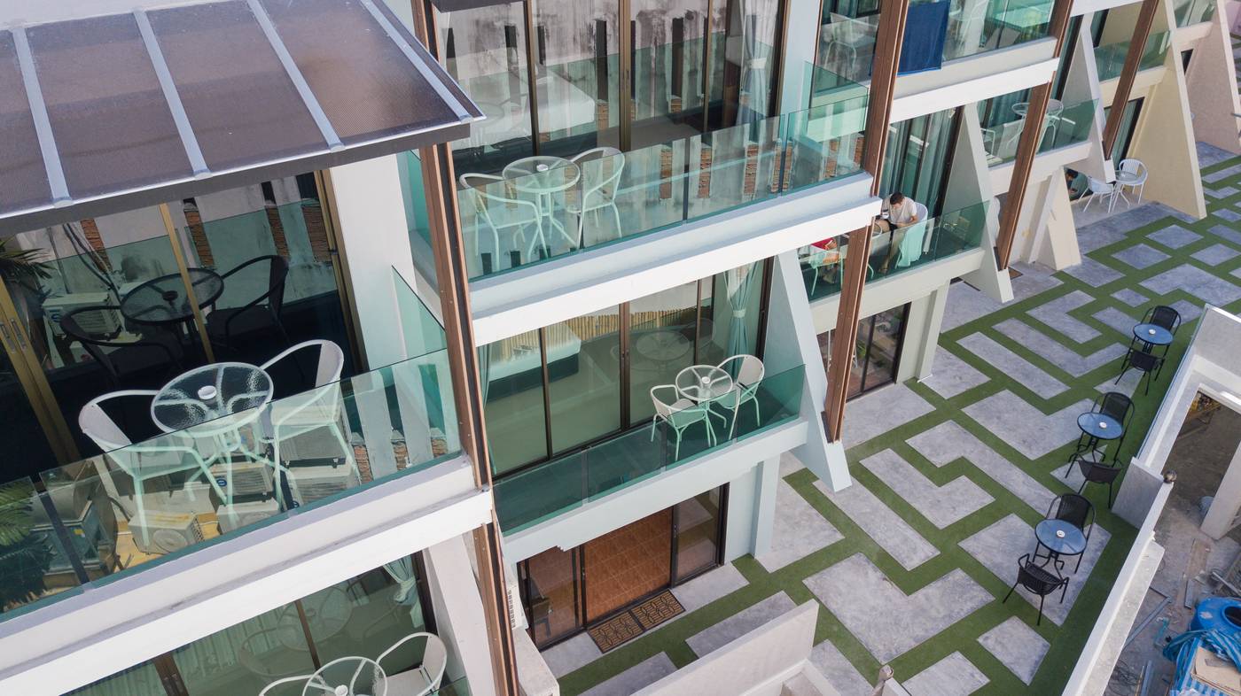 Patong-Swiss-Terrace-10