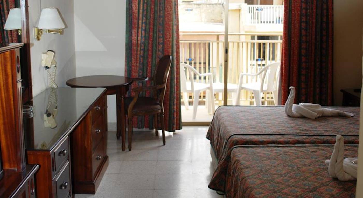The-Bugibba-Hotel-Room-20
