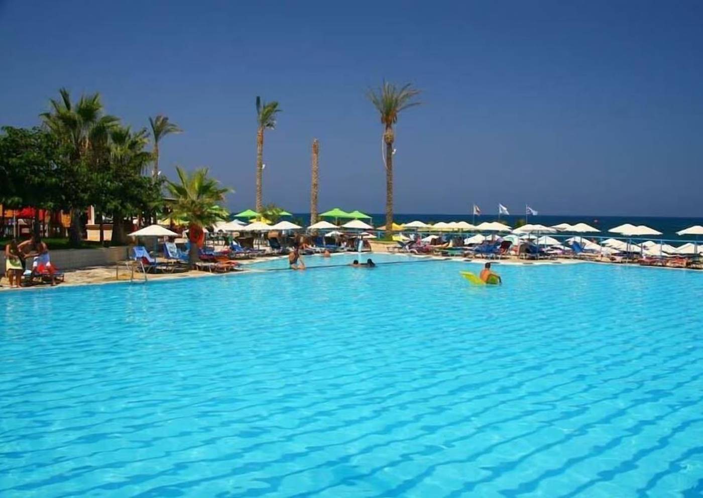 Eri-Beach---Village-Pool-7