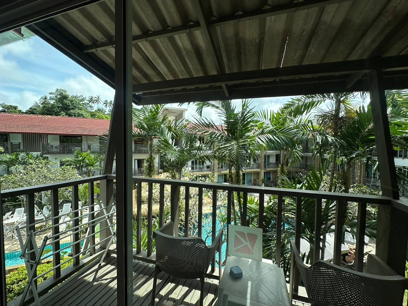 Baan-Karon-Resort-Room-4