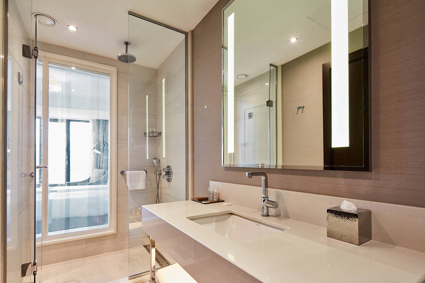 Movenpick-Hotel-Istanbul-Golden-Horn-Room-44