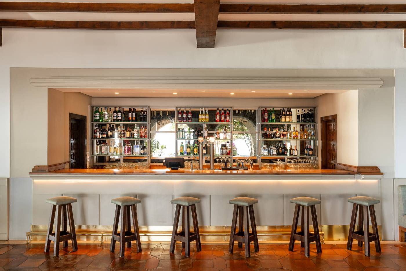 Parador-de-Malaga--Gibralfaro-Bar-52