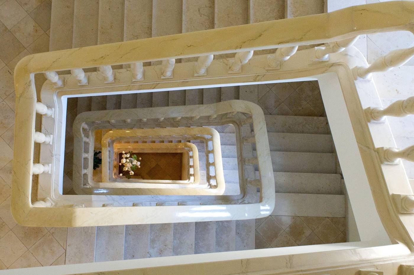 My-City-Hotel-Lobby-13