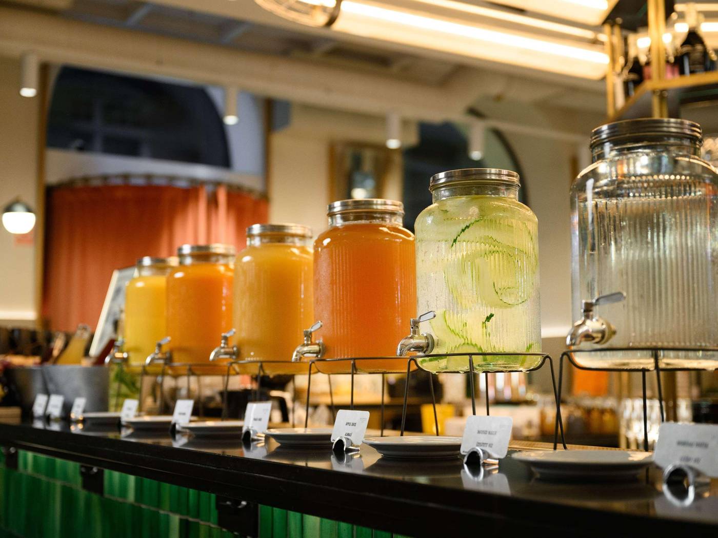 Pullman-Budapest-Restaurant-60