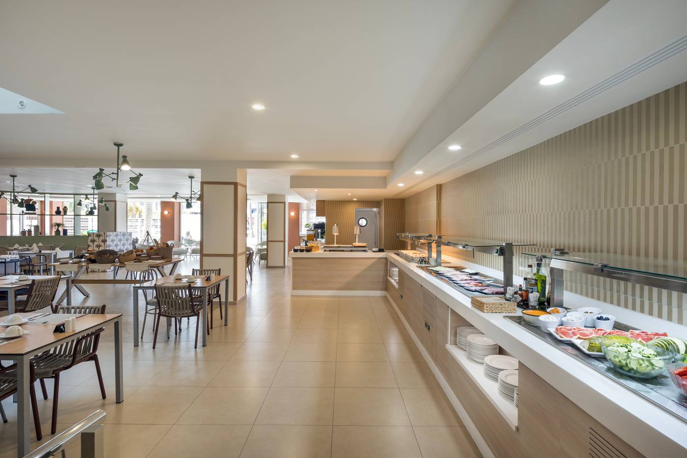 Hotel-LIVVO-Anamar-Suites-Restaurant-43