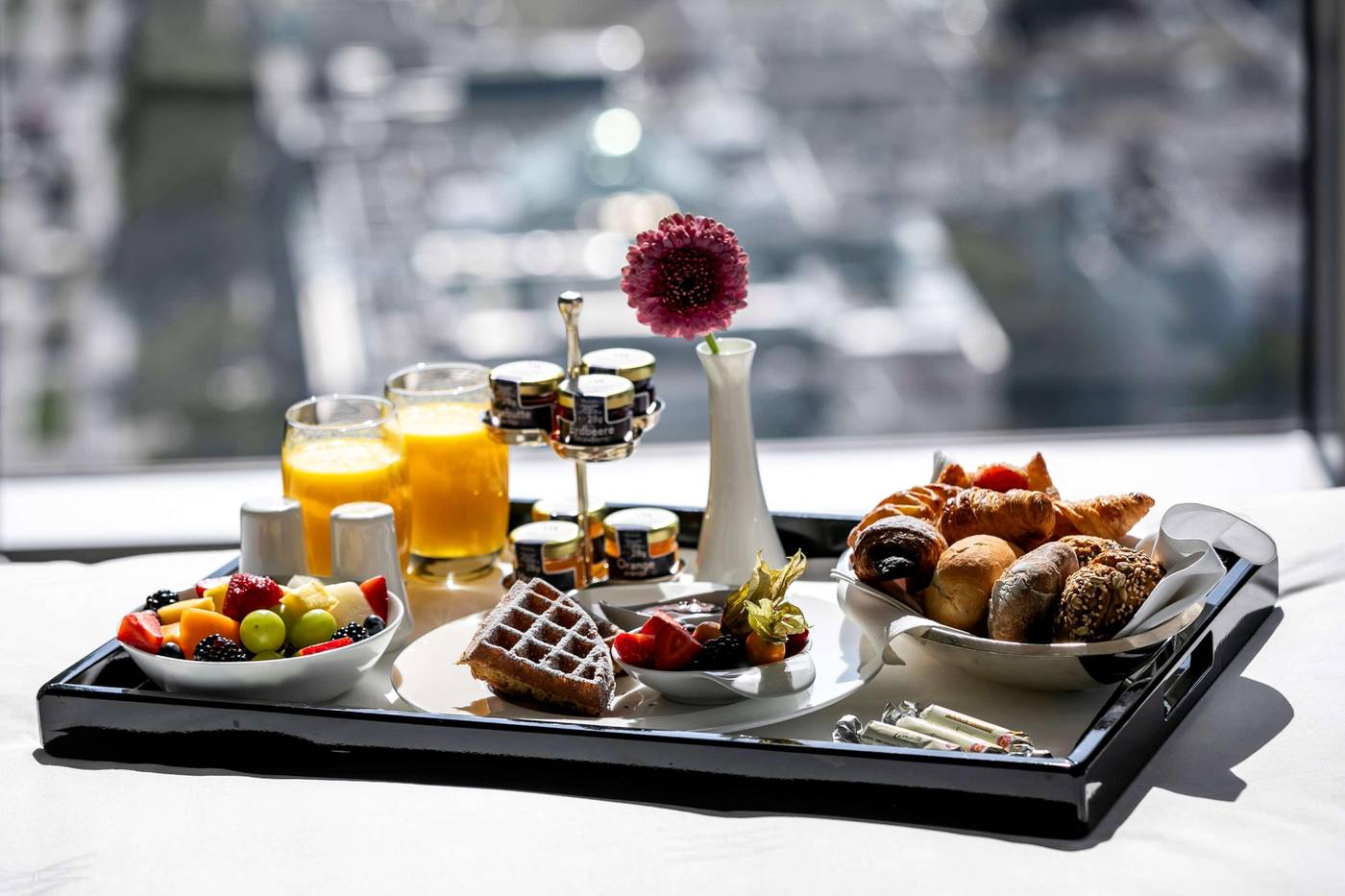 Waldorf-Astoria-Berlin-Room-27