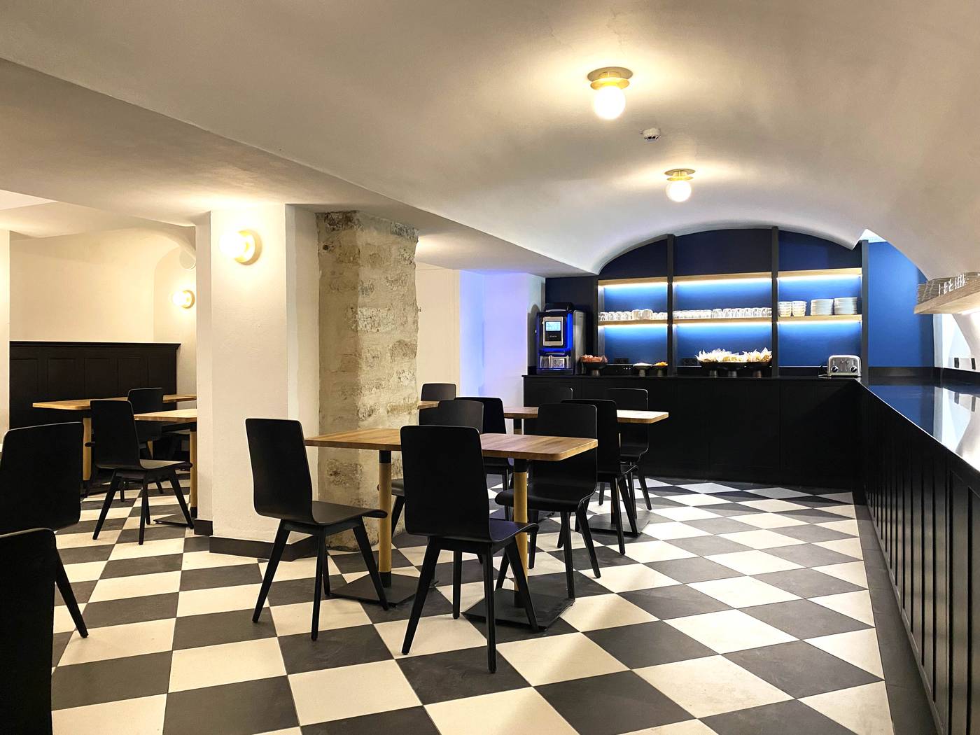 New-Hotel-Lafayette-Restaurant-8