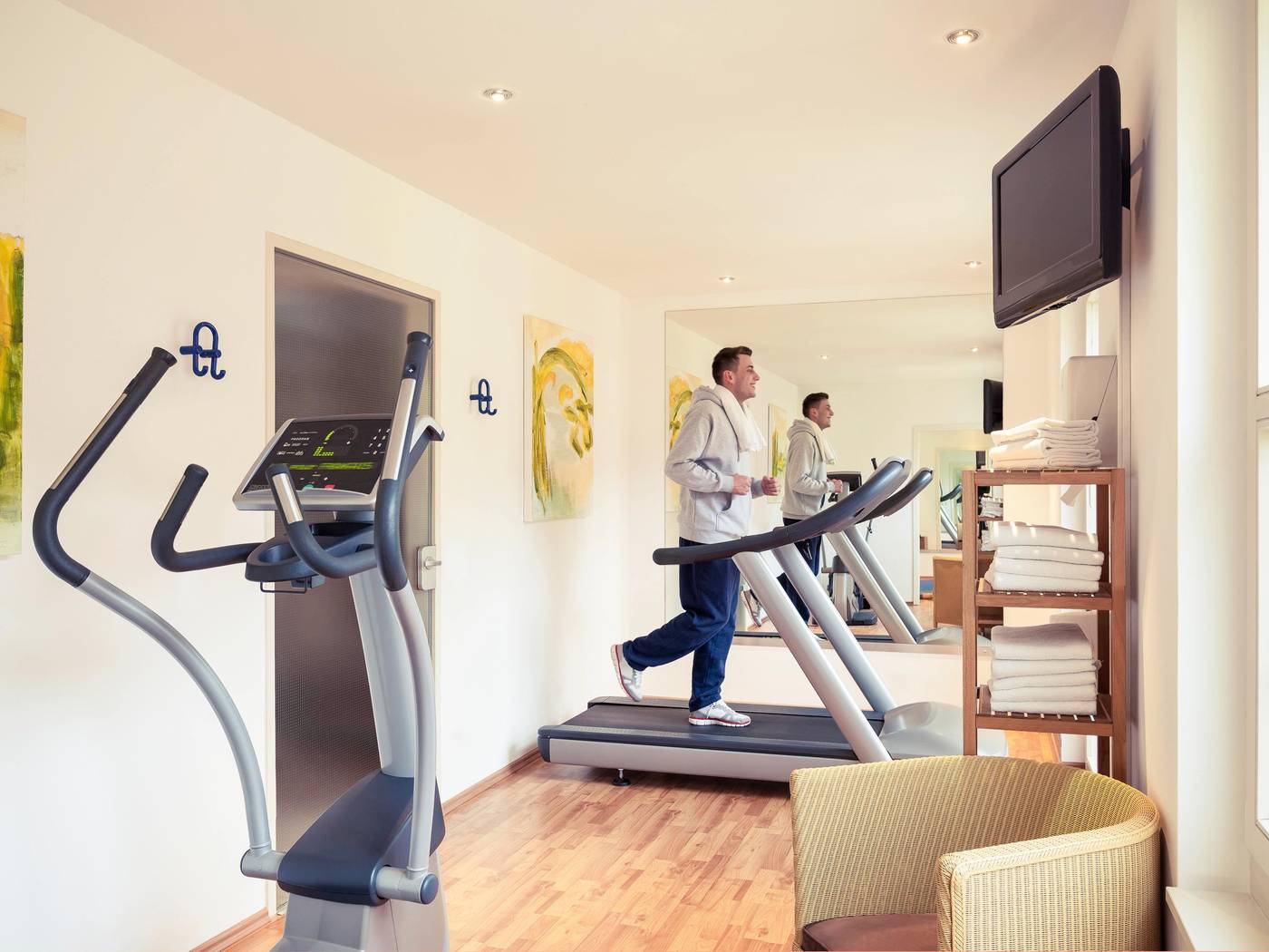 Mercure----Residenz-Berlin-Checkpoint-Charlie-Sports-and-Entertainment-80