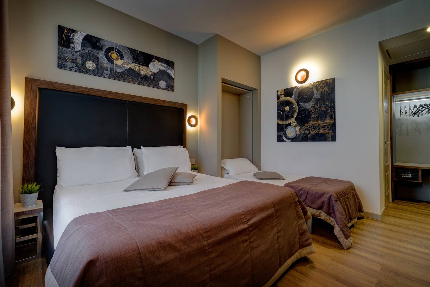 Al-Manthia-Hotel-Room-28