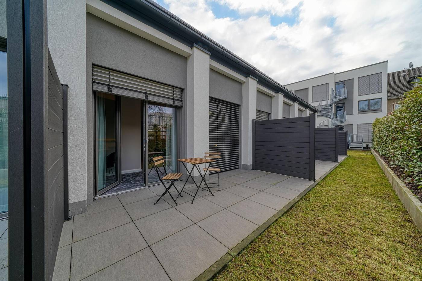 NYCE-Hotel-Bonn-Trademark-Collection-by-Wyndham-Room-3