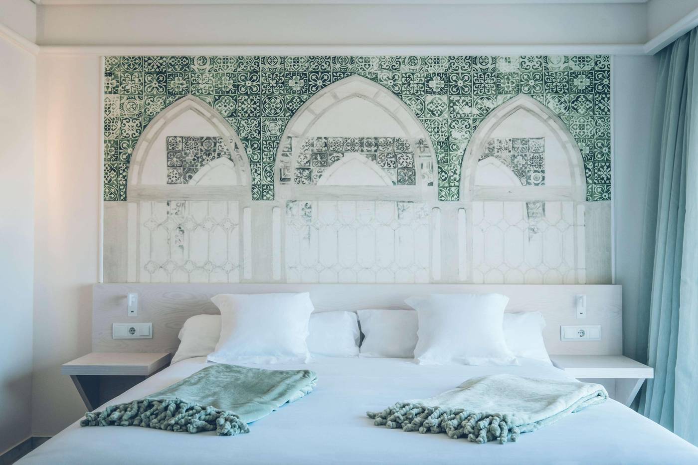 Iberostar-Marbella-Coral-Beach-Room-48