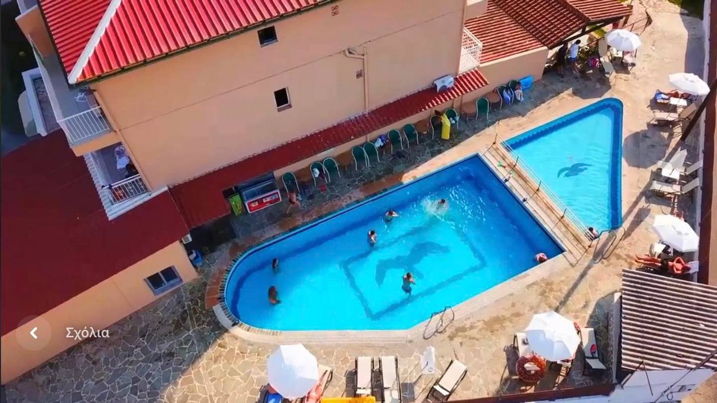 Sea-Bird-Pool-19