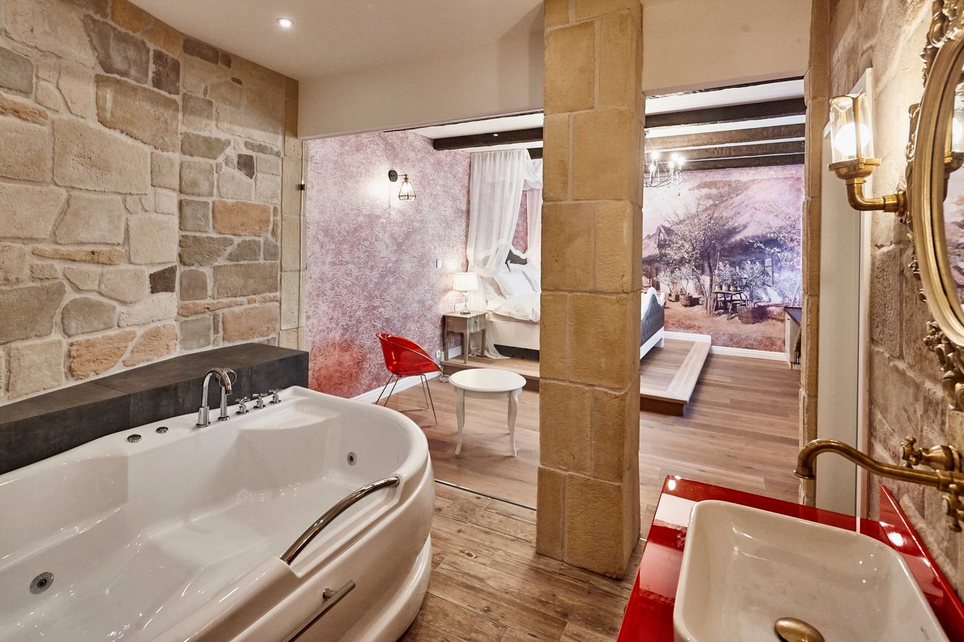 Maison-Bistro---Hotel-Room-38